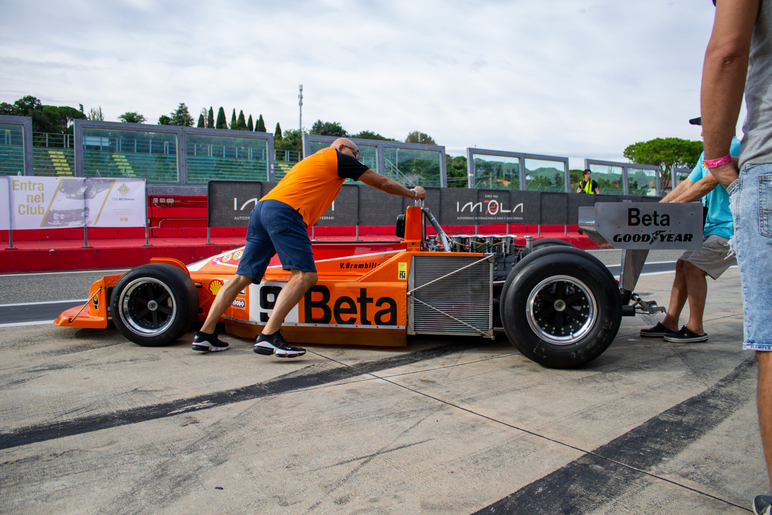 Historic Minardi Day 2025: A Formula 1 Time Machine at Imola Circuit