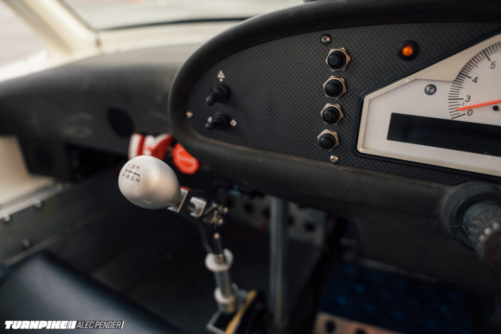 Alec Pender Turnpike ZZ-44