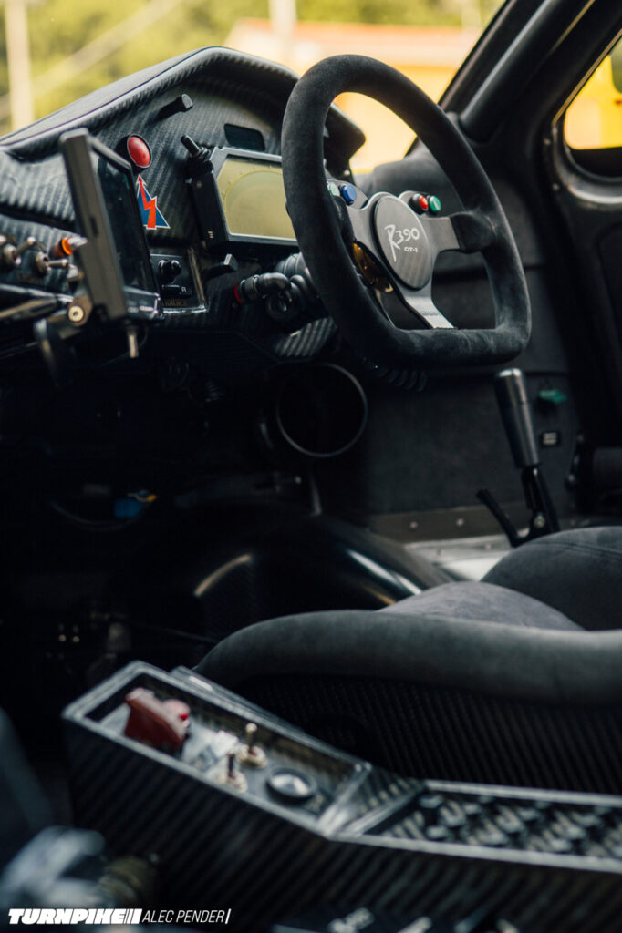 Alec Pender Erik Comas R390 TP-107