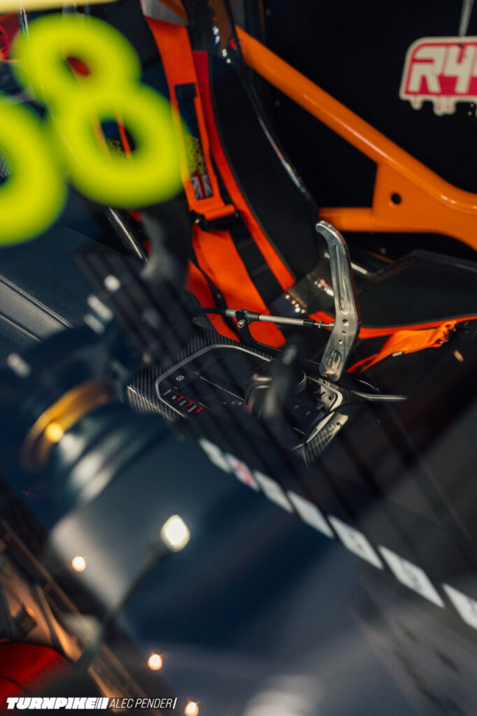 Alec Pender R44 Tokyo-368