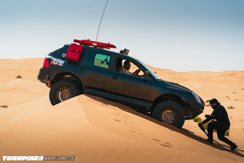 Turnpike MC Cayennes Rahal-18