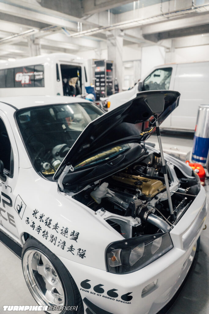 Alec Pender Luft-5 Pocket Bunny R34 engine bay, bonnet up