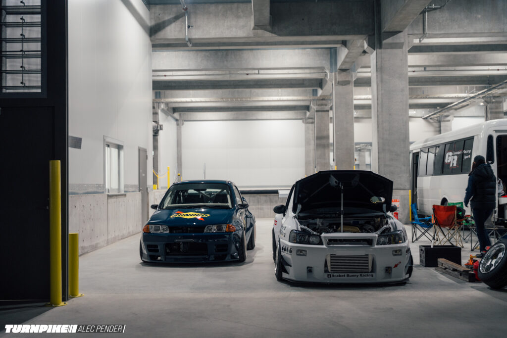 Alec Pender Luft-9 Pocket Bunny R32 and R34, front, bonnet up