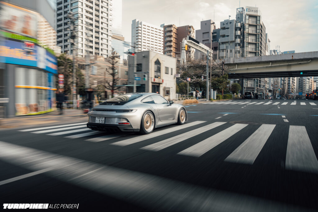 Alec Pender Touring-40 Moontech 992 Porsche GT3 Touring