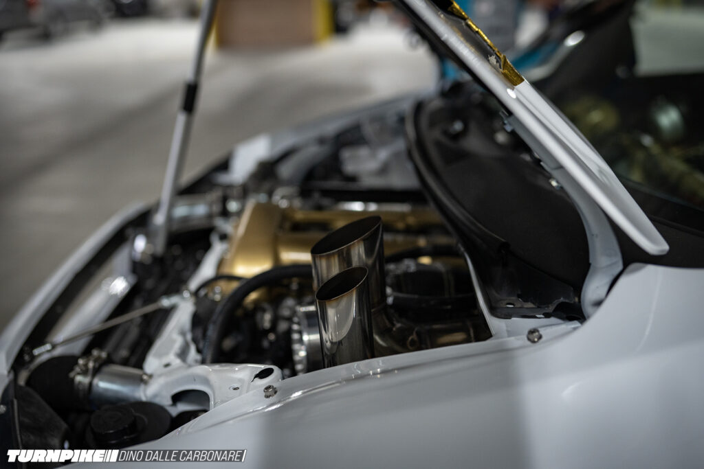 pocket_34_dino_dalle_carbonare-09 Pocket Bunny R34, engine bay with SR20 engine