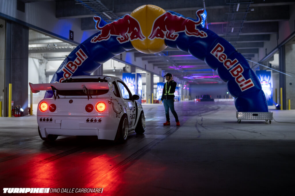 pocket_34_dino_dalle_carbonare-37 Pocket Bunny R34 rear with Red Bull banner