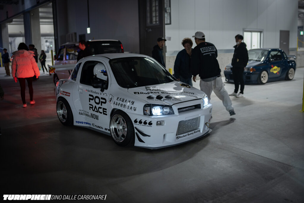 pocket_34_dino_dalle_carbonare-38 Pocket Bunny R34, front quarter at night