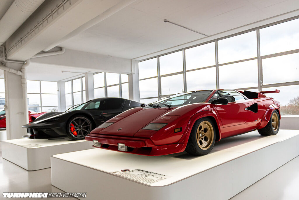Lamborghini_Countach_Streetwell_IMG_0253