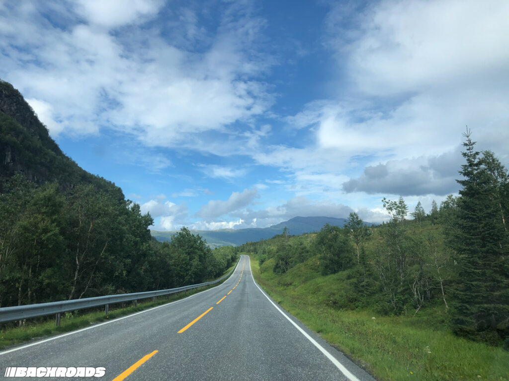 Turnpike-Backroads-BMW-PCC-HGT24-17