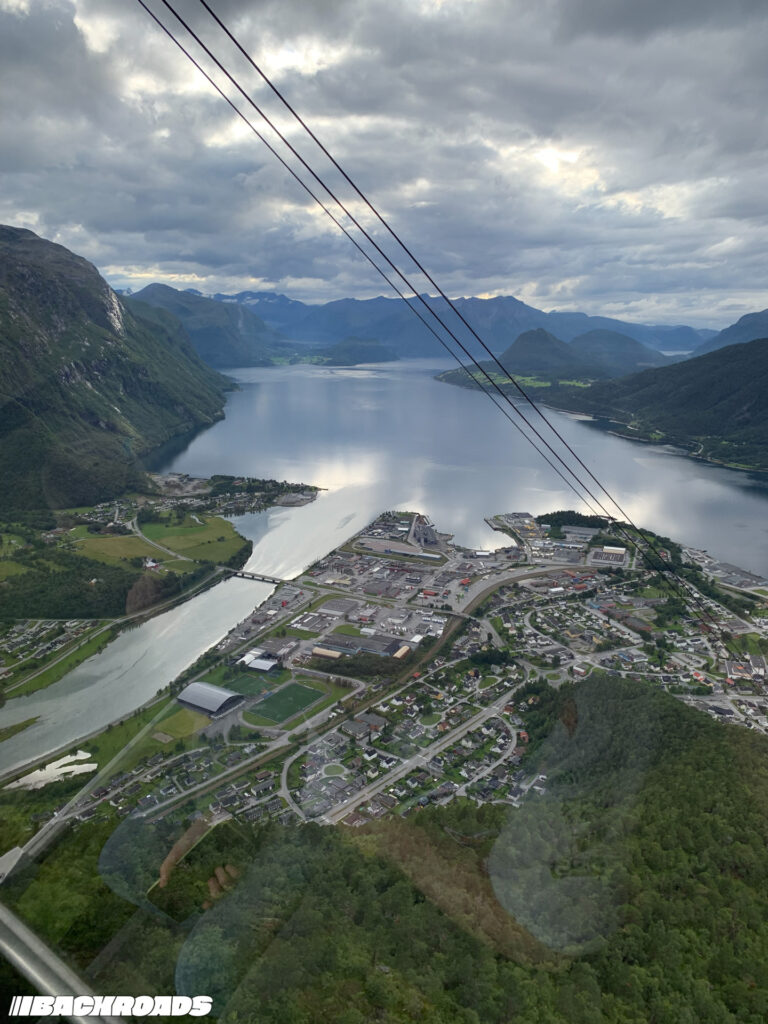 Turnpike-Backroads-BMW-PCC-HGT24-24