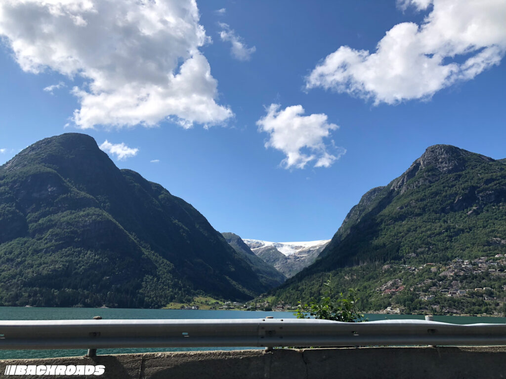 Turnpike-Backroads-BMW-PCC-HGT24-55