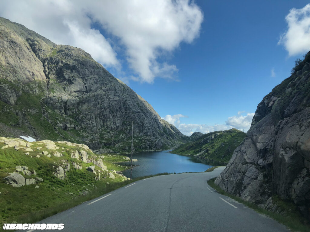 Turnpike-Backroads-BMW-PCC-HGT24-68