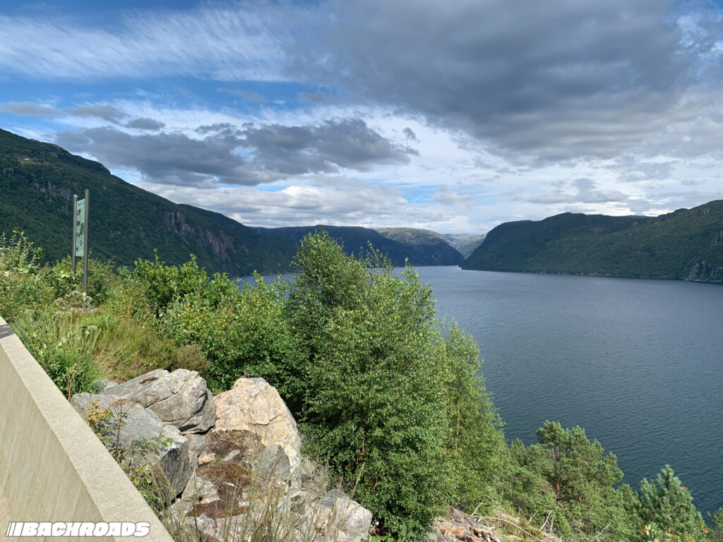 Turnpike-Backroads-BMW-PCC-HGT24-82