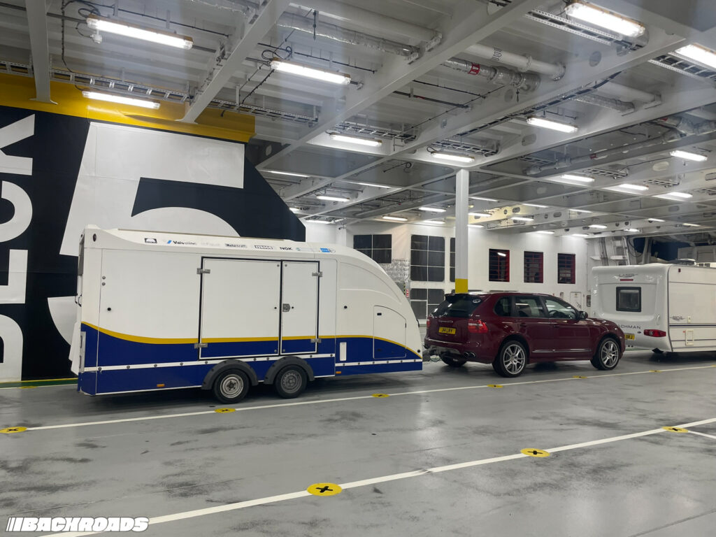 Turnpike-Backroads-Giulia-Roadtrip-12