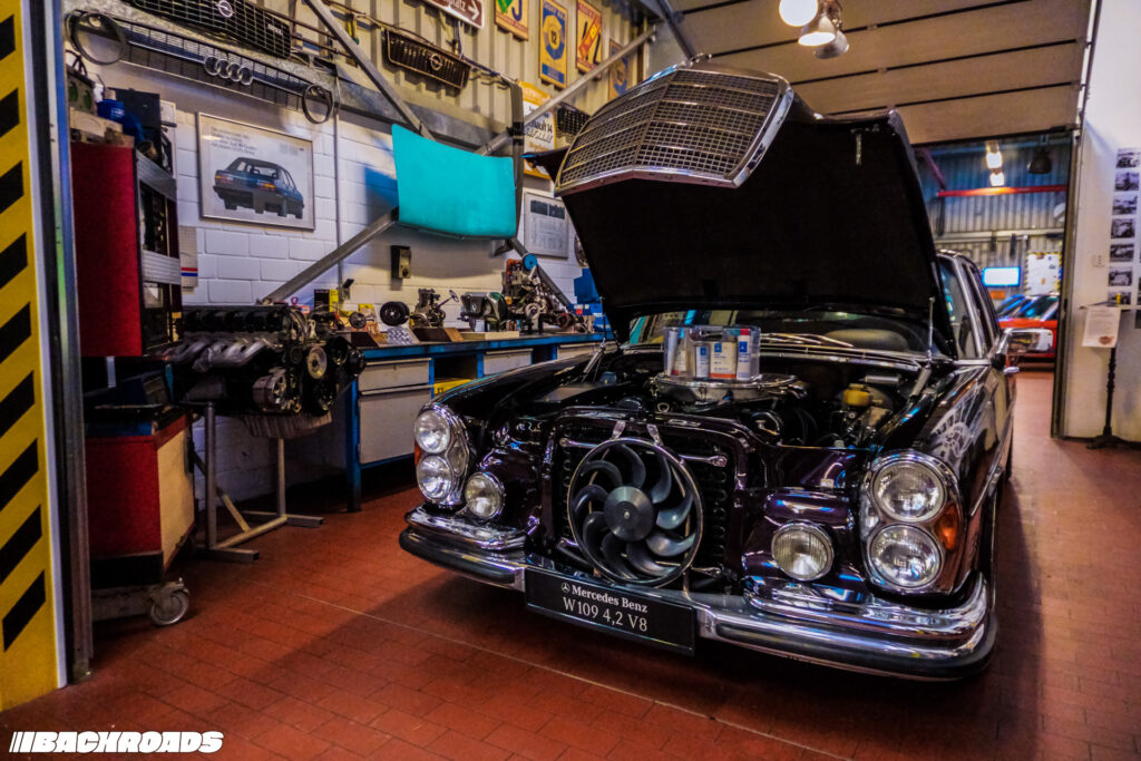 Turnpike-Backroads-Halle77-12