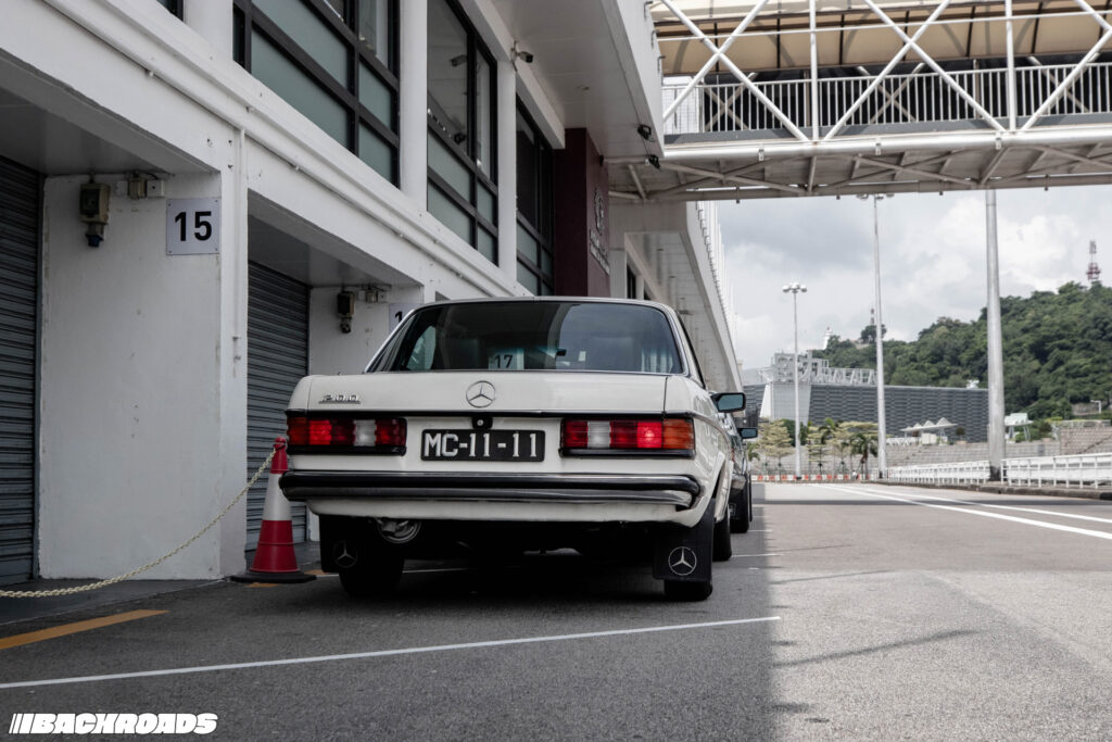 Turnpike-Backroads-J-Ho-Mercedes-Benz-30