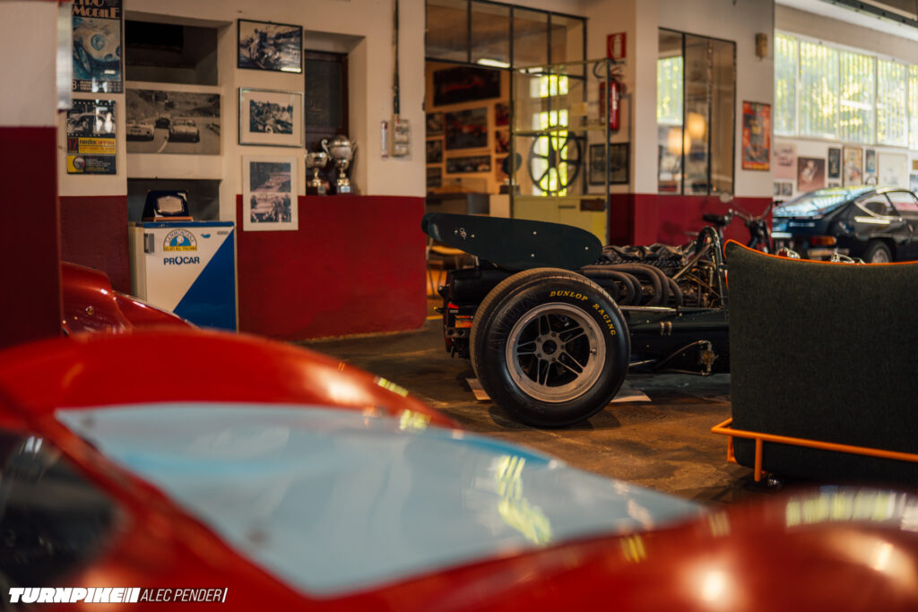Alec Pender Casa Garage-362