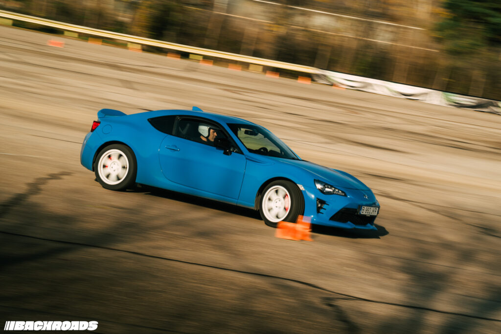 Turnpike-Backroads-Banked-2026-36