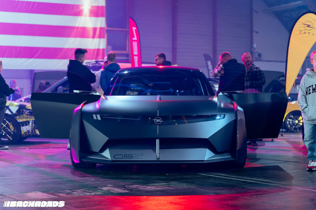 Turnpike-Backroads-Steve-Edward-XS-Car-Night-2026-13