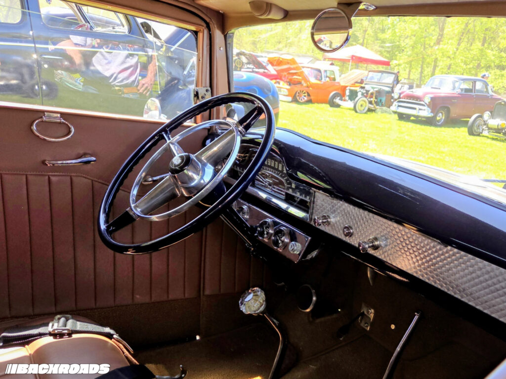 Turnpike-Backroads-The-Checkered-Flag-Hot-Rod-Annual-11