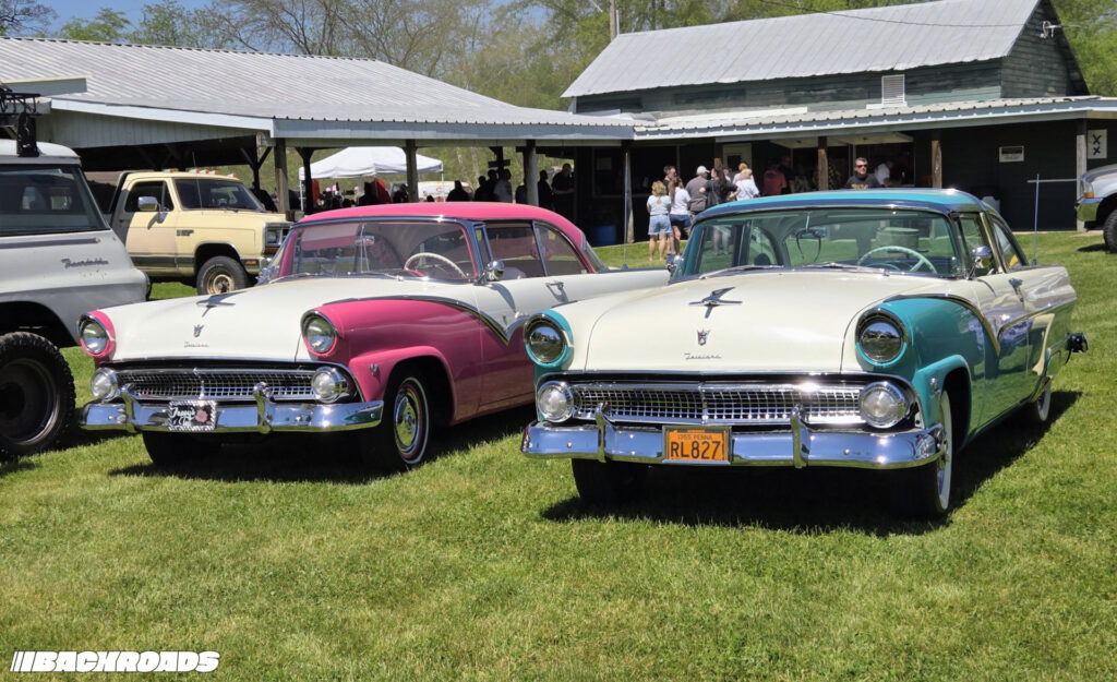 Turnpike-Backroads-The-Checkered-Flag-Hot-Rod-Annual-15
