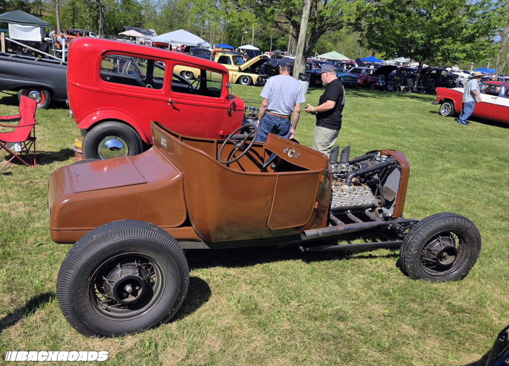 Turnpike-Backroads-The-Checkered-Flag-Hot-Rod-Annual-18