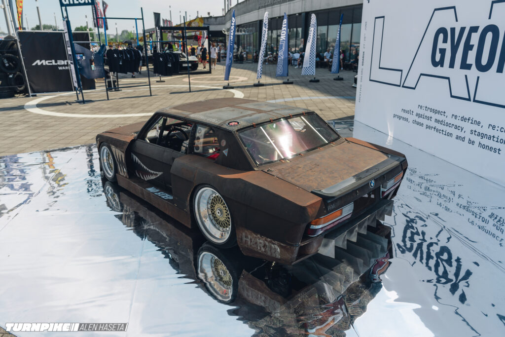 HAZ09716