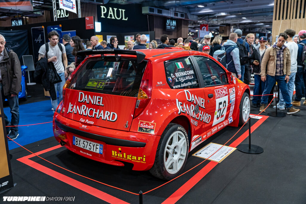 Turnpike-Paris-France-Chaydon-Ford-636