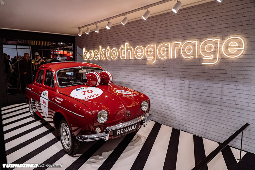 Turnpike-Paris-France-Chaydon-Ford-647