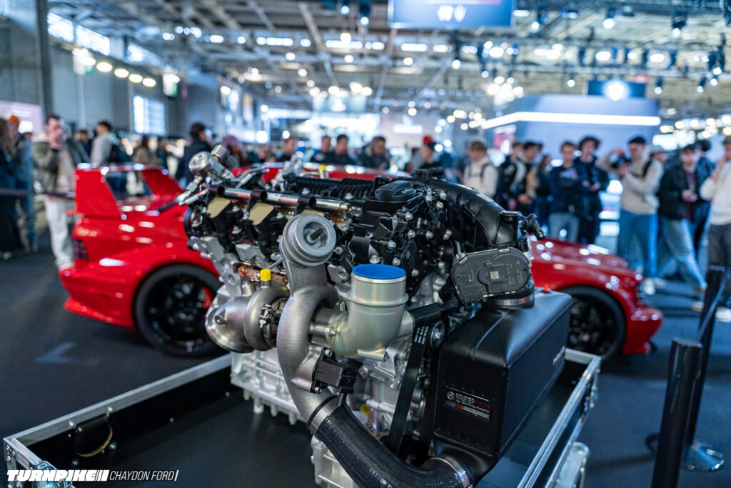 Turnpike-Paris-France-Chaydon-Ford-669