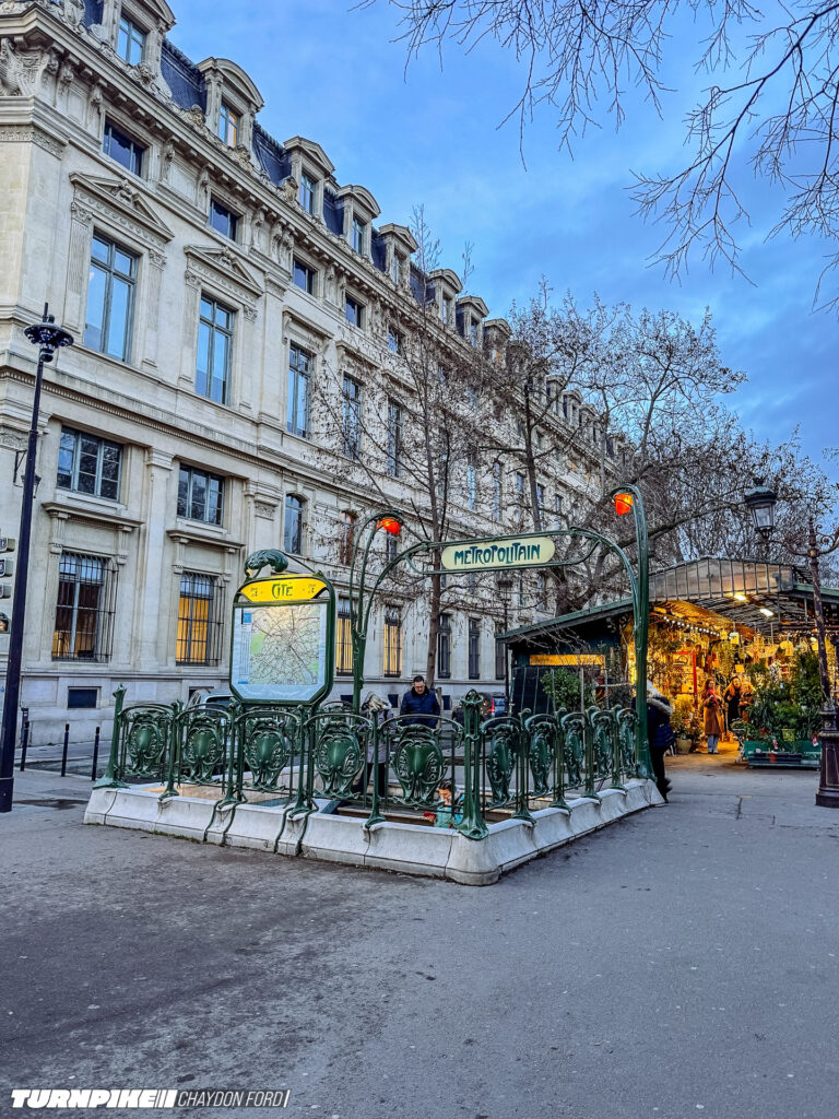Turnpike-Paris-France-Chaydon-Ford-726